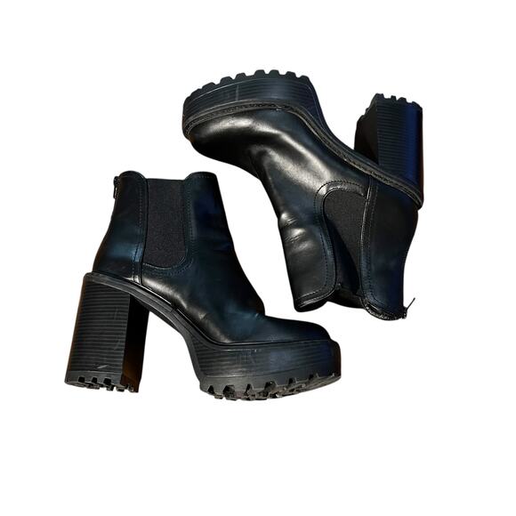 Madden Girl Black Platform Boots Size 10 - Picture 4 of 9